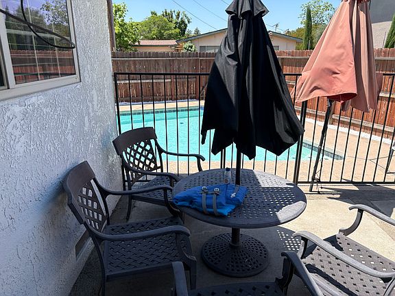 4th image of 1000 Riverview Dr