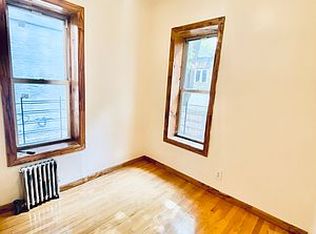 393 S 3rd St #1B, Brooklyn, NY 11211