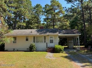 1657 W New York Avenue, Southern Pines, NC 28387