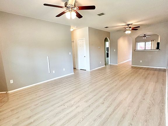 4th image of 3814 Olive Grn