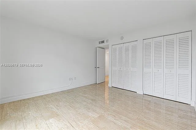 1600 S Bayshore Ln #6A — Photo 15