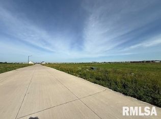 6692 Meghan Ave, Bettendorf, IA
