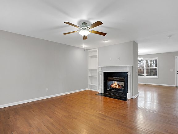 4th image of 1377 Francesca Dr