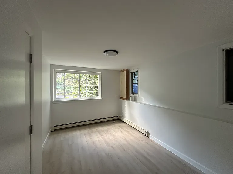 322 Kenrick St — Photo 5
