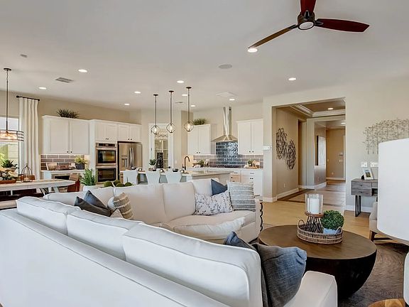 7th image of this home