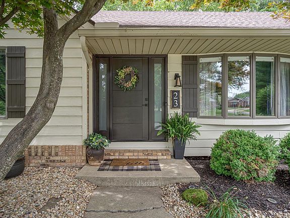 2nd image of 23 Sierra Dr