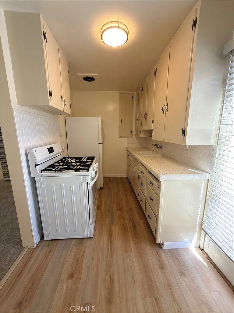 1 bed, 714 sqft, $2,250 — Photo 1