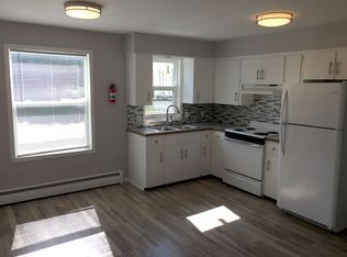 Amazing 2 Bed/1 Bath apartment in the heart of Allendale!, Allendale, MI 49401