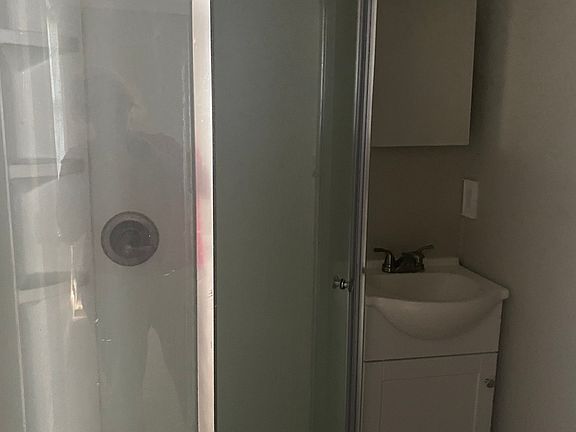 2nd image of 1131 Charlotte Ave