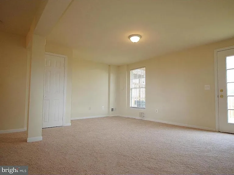 3351 Canton Ct — Photo 15