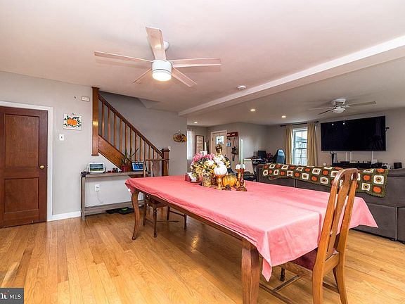 5th image of 220 Pennbrook Ave