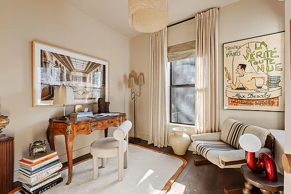 Sold by Compass | media 10