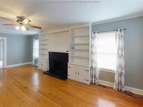 2nd image of 224 Green Oak Dr