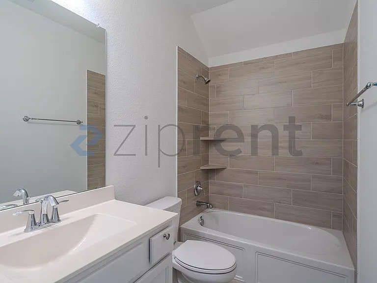 15023 Old Horseshoe Lake Dr — Photo 32