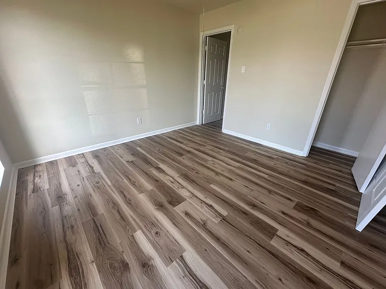 105 Cantal Dr — Photo 5