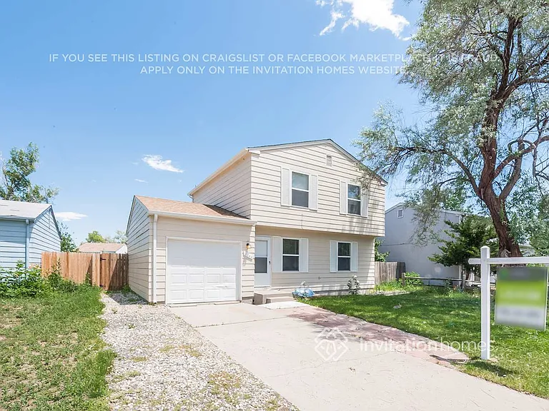 10744 Moore Cir — Photo 2