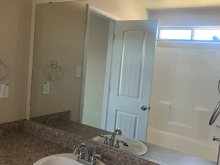 935 Brookview Dr #A — Photo 10