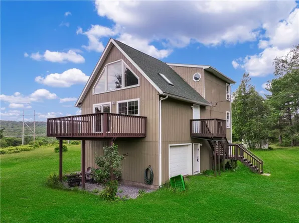 181 Cattail Road, Livingston Manor, NY 12758