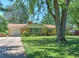 551 W Hickory Point Rd, Forsyth, IL 62535