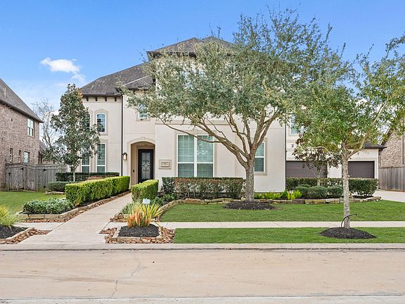 2nd image of 9502 Plaza Terrace Dr