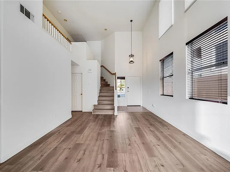 28 Homestead Dr — Photo 33