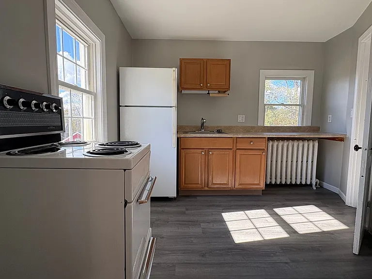 548 Main Street - Rainbow Pod — Photo 15