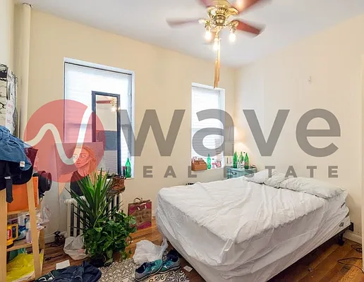 Rented by Wave Real Estate Group | media 23