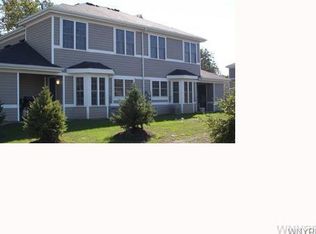 22 Stonington Ln APT 2, Amherst, NY 14068