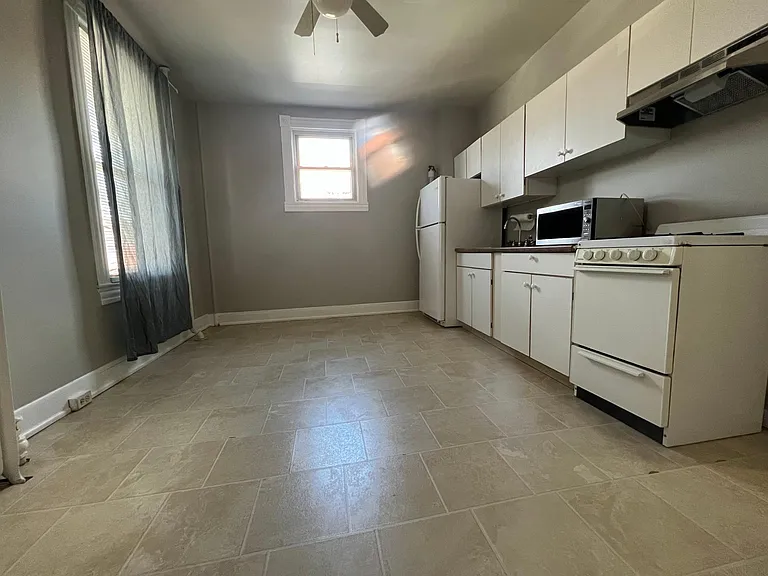2848 Guilford Ave #1 — Photo 5