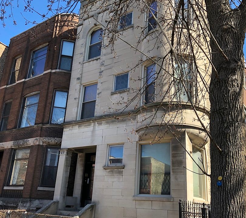 1st image of 1535 N Leavitt St #3