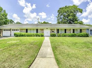 5390 Swallow Dr, Beaumont, TX 77707