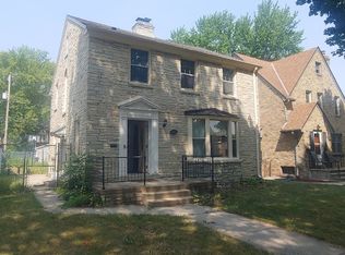 3219 N 49th St #1, Milwaukee, WI 53216