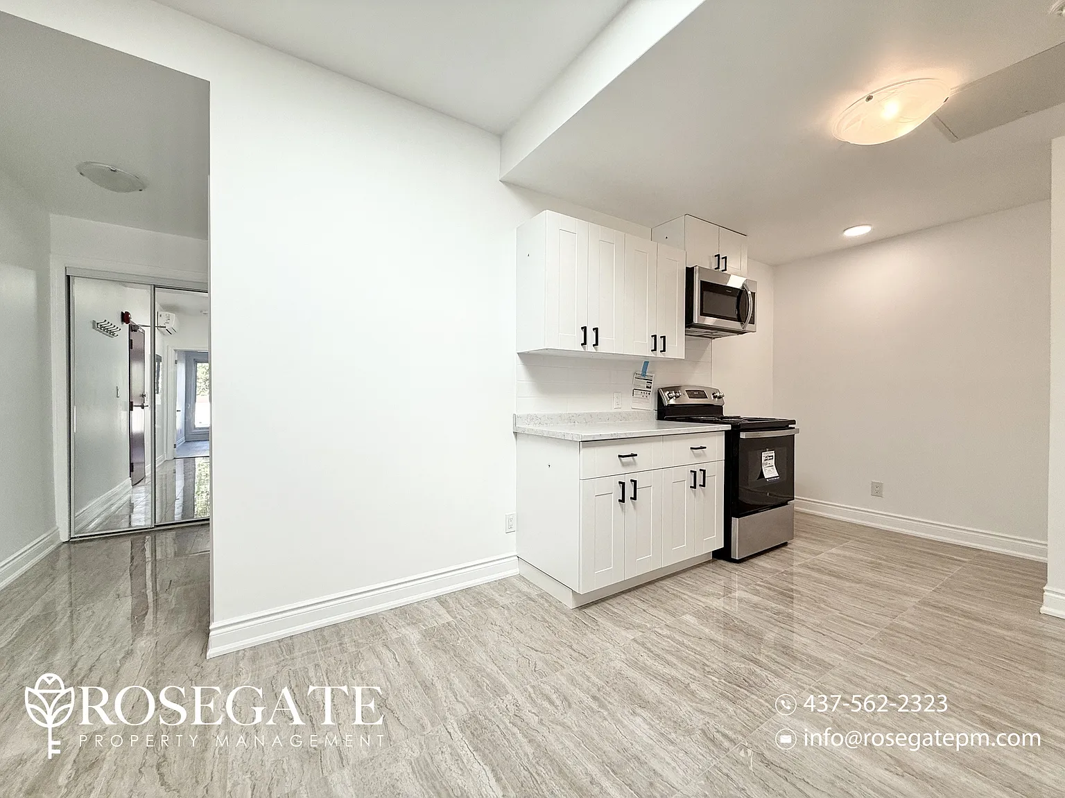 2820 Danforth Avenue Toronto — Photo 4