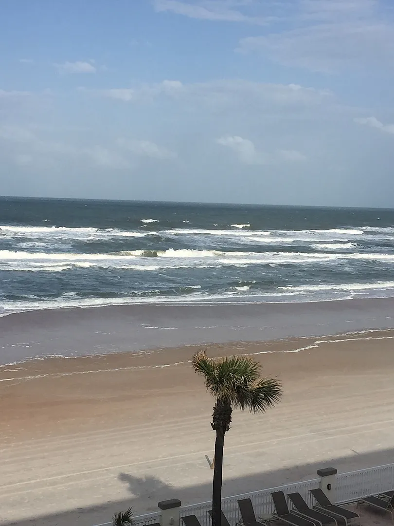 Ocean Front Studio! Amazing And Must See! Deposit-Free Renting Option Thru Obligo! Deposit Altern... — Photo 2