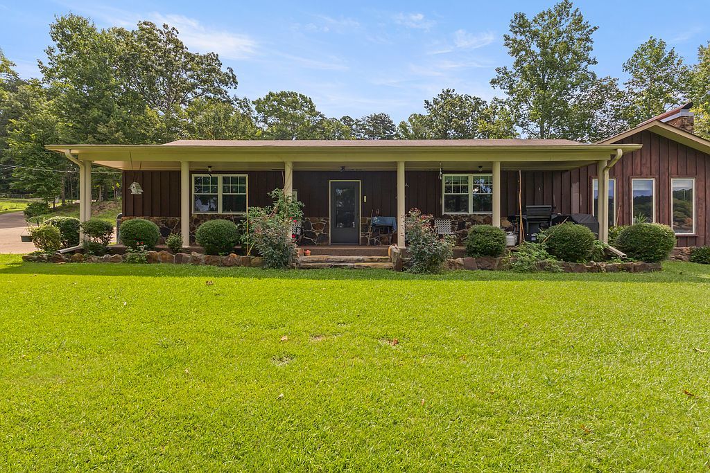 310 Bridgeview Rd - Property Image