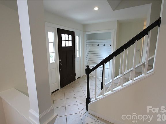4th image of 5841 Ryder Ave