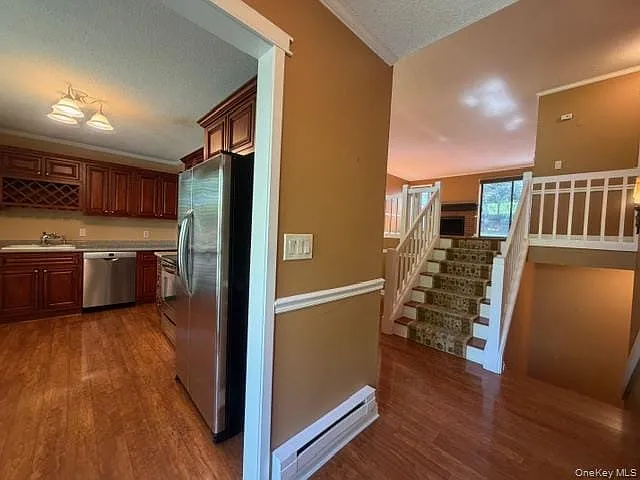 374 Heritage Hls #B — Photo 4
