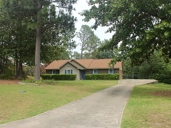3rd image of 79 Lee Road 517