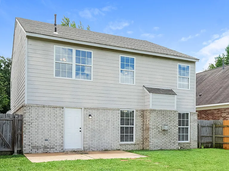 7335 Red Maple Dr — Photo 16