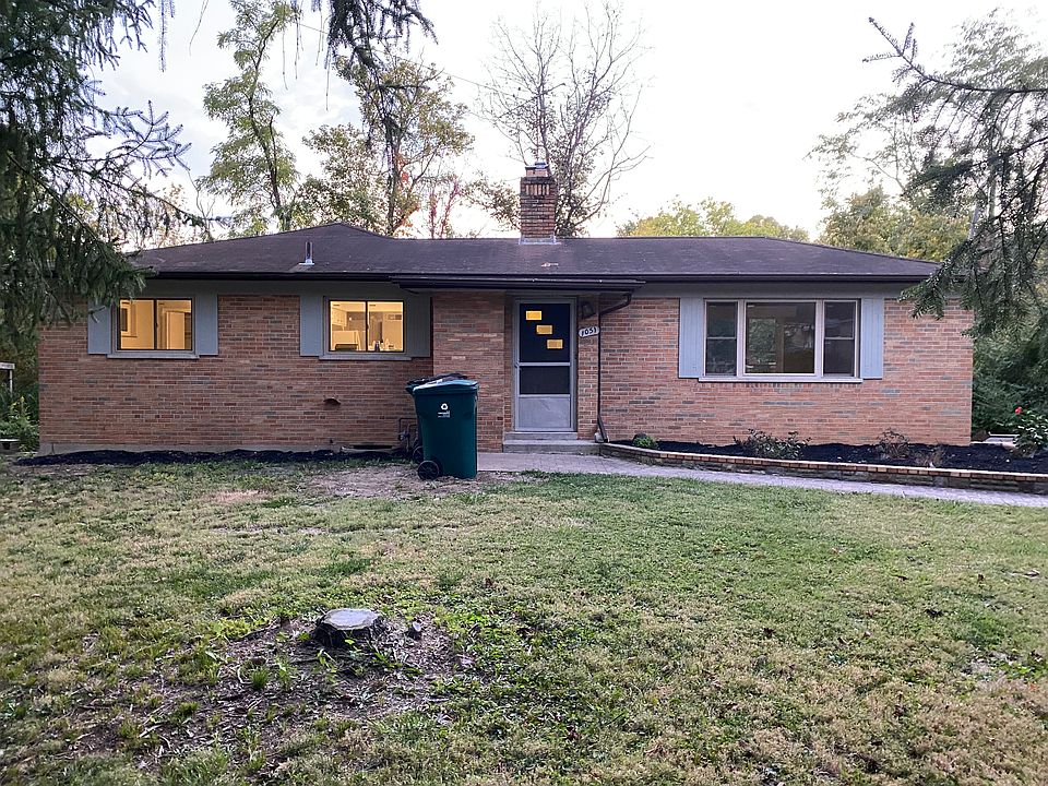 1st image of 1051 W Seymour Ave