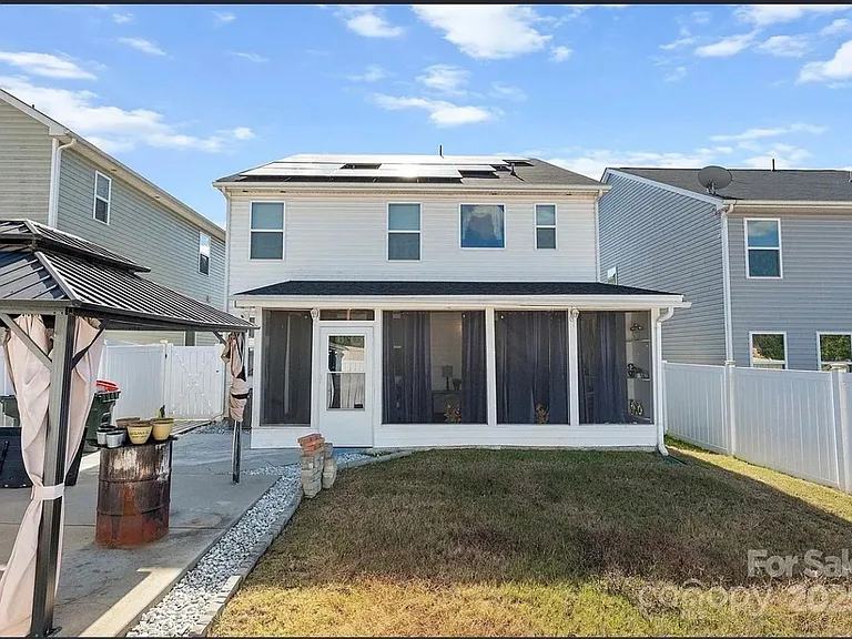 14027 Ridgewater Way — Photo 22