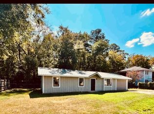 220 Long Beach Dr, Hot Springs, AR 71913