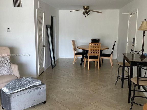 3rd image of 6475 Bay Club Dr APT 3