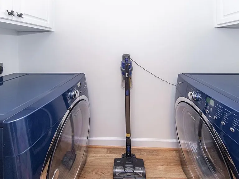 Upstairs washer and dryer (brand new). Super convenient to not have to walk up and down with clothes.