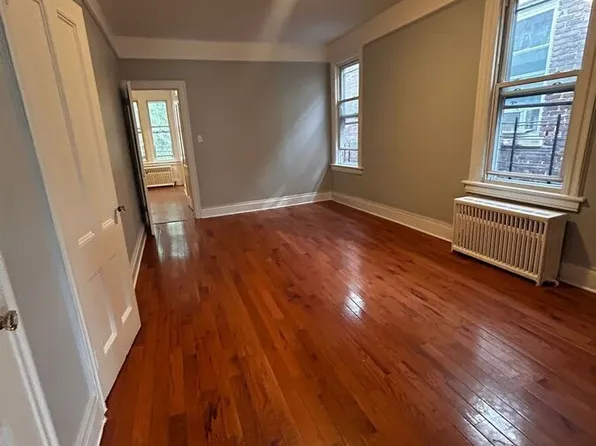 53 Maple St, Yonkers, NY 10701