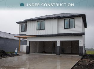 6826 14th St S, Fargo, ND 58104