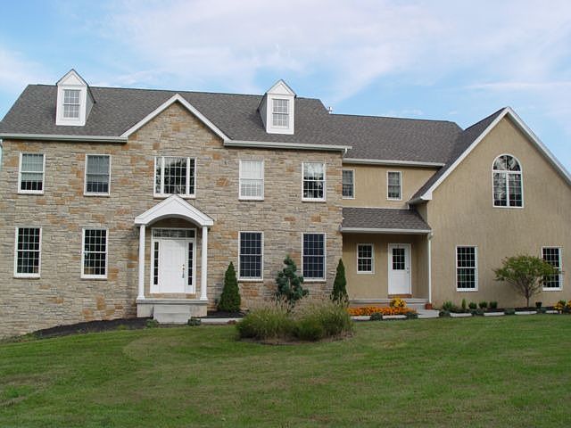 1st image of 222 Williams Ave
