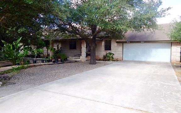 2nd image of 3210 Ozuna St