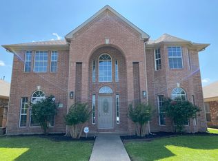 7775 Park Trails Dr, Fort Worth, TX 76137
