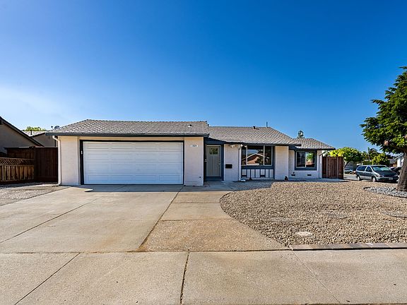 2nd image of 1525 Jasmine Way